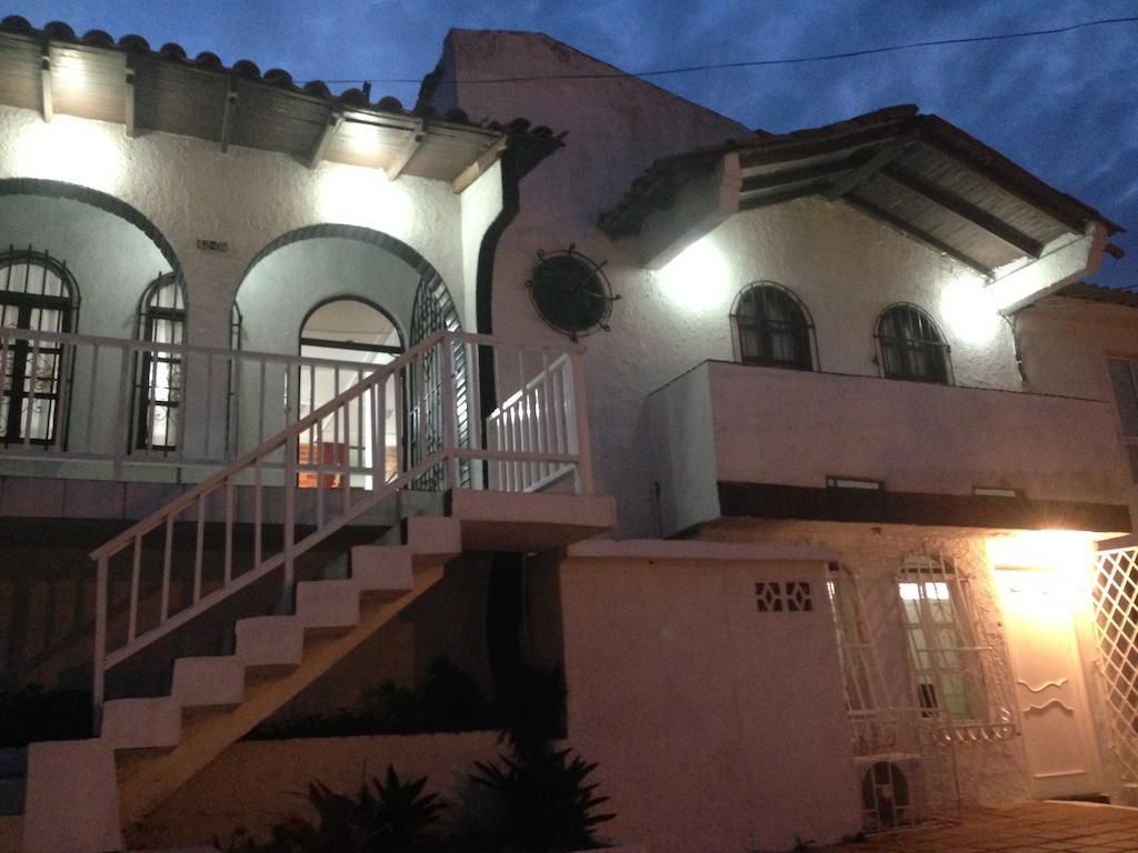 B&B Grand Royal Inn Barranquilla  Exteriör bild