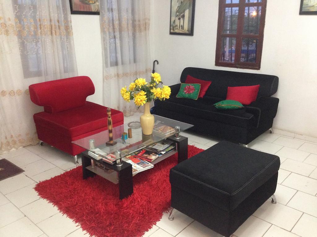 B&B Grand Royal Inn Barranquilla  Exteriör bild