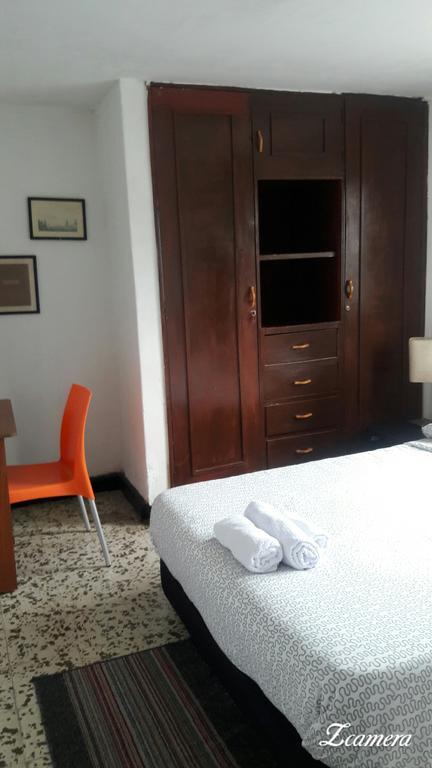 B&B Grand Royal Inn Barranquilla  Exteriör bild