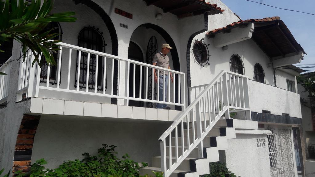 B&B Grand Royal Inn Barranquilla  Exteriör bild