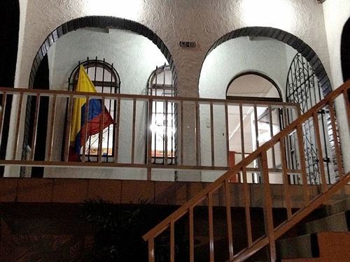 B&B Grand Royal Inn Barranquilla  Exteriör bild