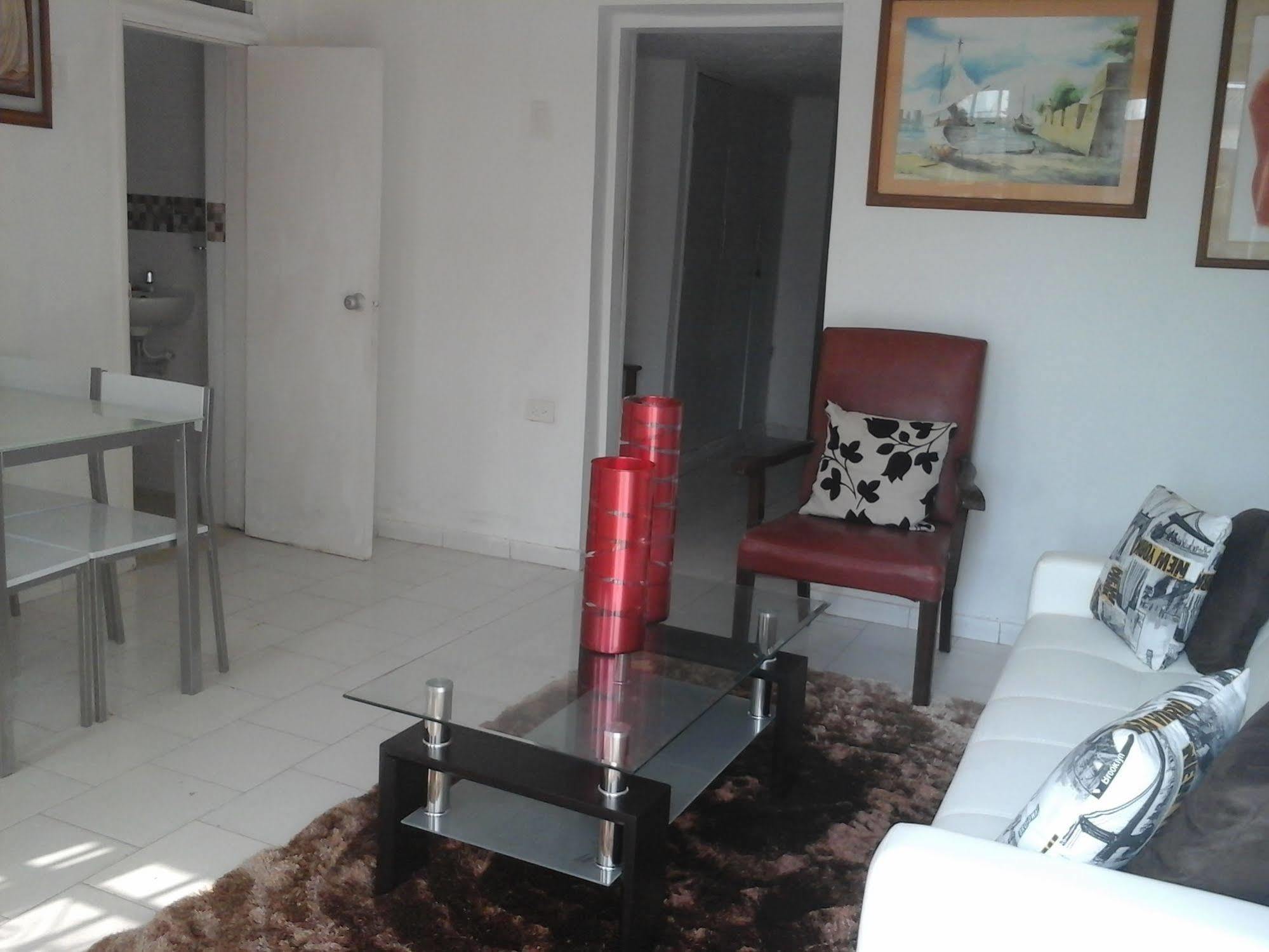 B&B Grand Royal Inn Barranquilla  Exteriör bild